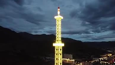 山南地标电视塔夜景航拍视频的预览图